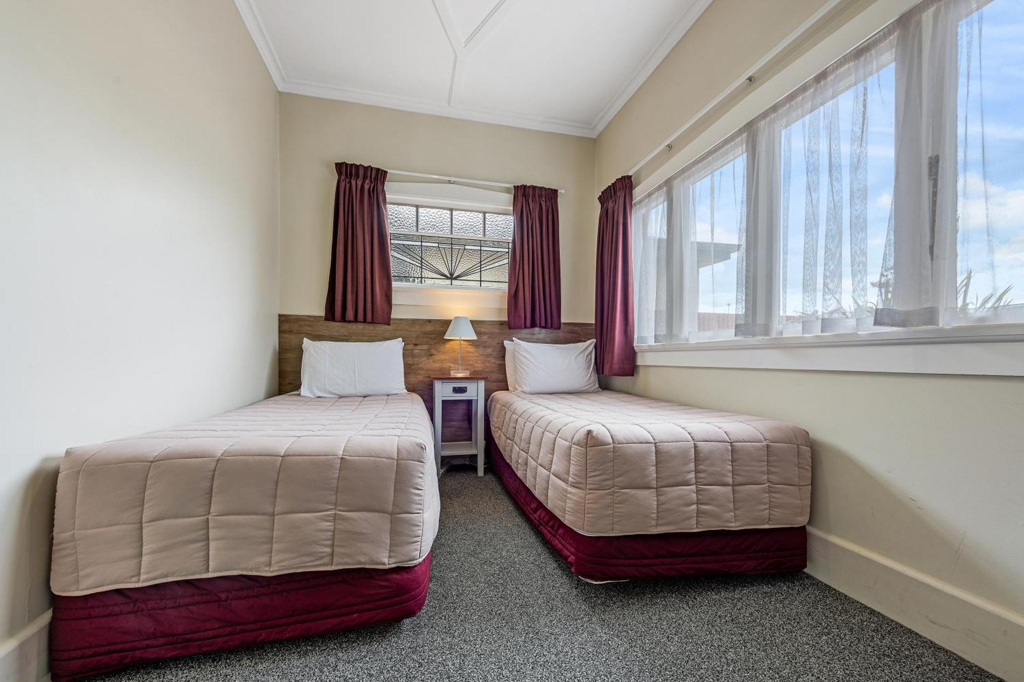 Tower Lodge Motel Invercargill Exterior foto